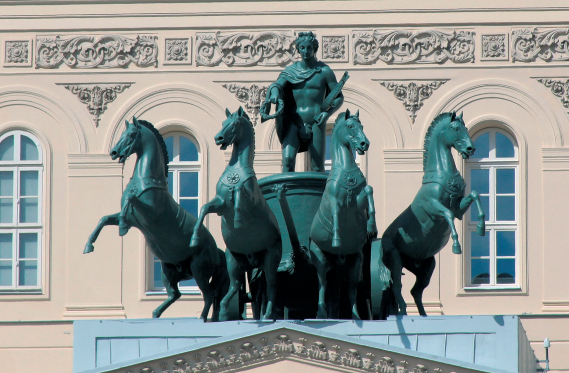 Бронзовая квадрига на здании Большого театра. Москва. 1850-е