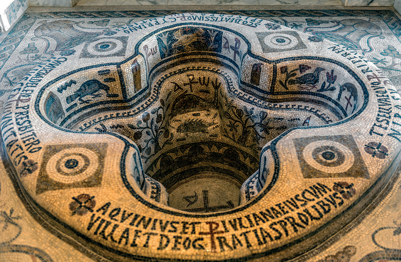Мозаичный бассейн