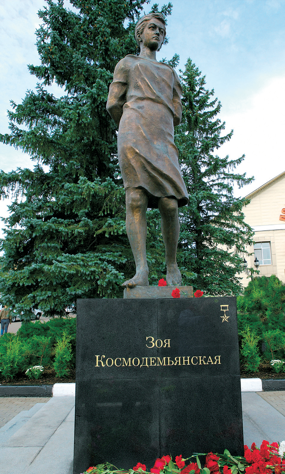 Фотография Памятник Зое Космодемьянской